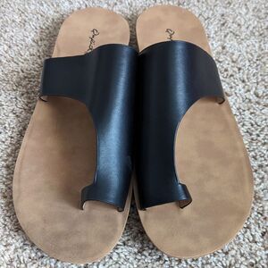 Qupid Hip Black PU Toe Wrap Slide Sandals